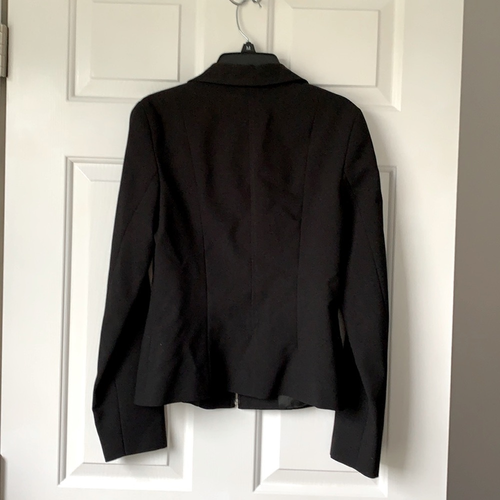 Zara Jacket 🧥 - Picture 2 of 3